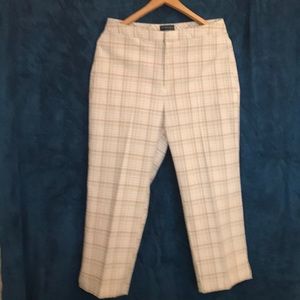 Cropped pants, (10-12) size